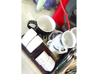 Servies, diverse versieringen - afbeelding 31 van  33