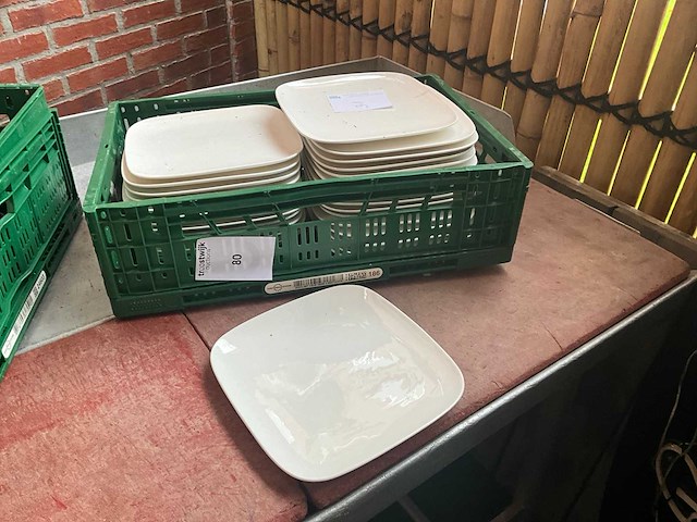 Servies, glaswerk en bestek - afbeelding 1 van  2