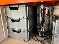 Servies, glaswerk en bestek - afbeelding 12 van  21