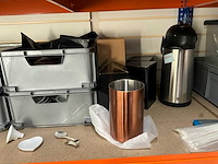 Servies, glaswerk en bestek - afbeelding 14 van  21