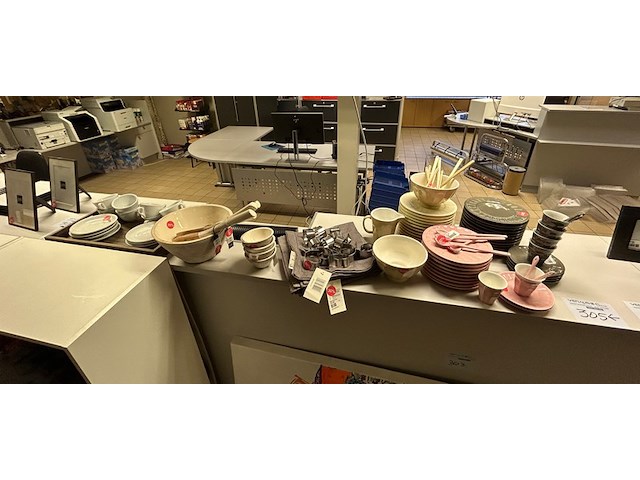 Servies - afbeelding 1 van  1