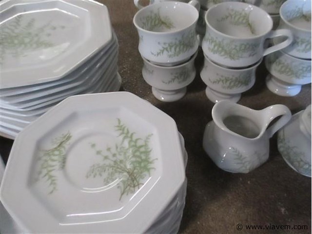 Servies - afbeelding 2 van  3