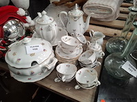 Servies - afbeelding 1 van  2