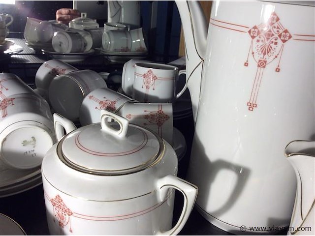 Servies - afbeelding 2 van  2