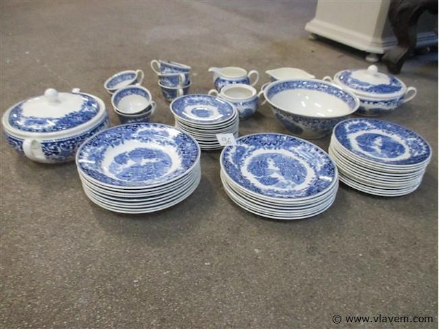 Servies - afbeelding 2 van  4