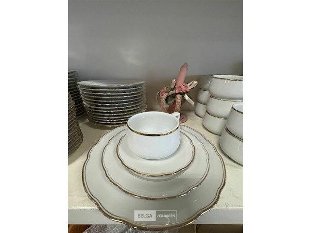 Servies - afbeelding 2 van  6