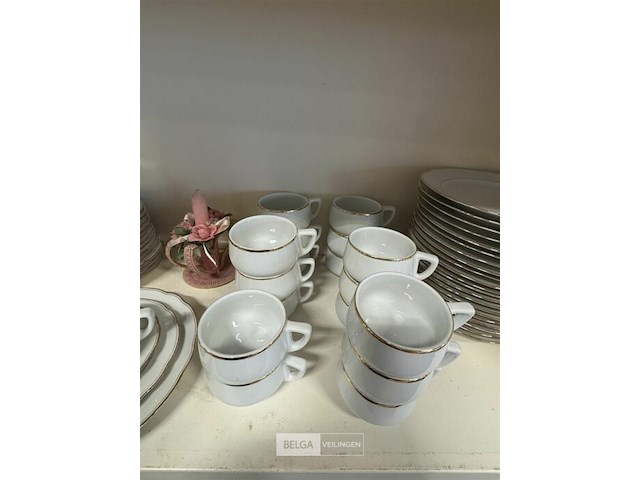 Servies - afbeelding 3 van  6