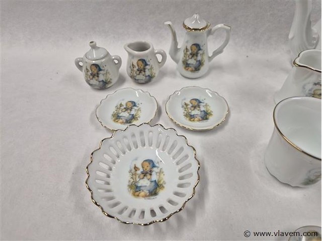 Serviesgoed - afbeelding 2 van  9