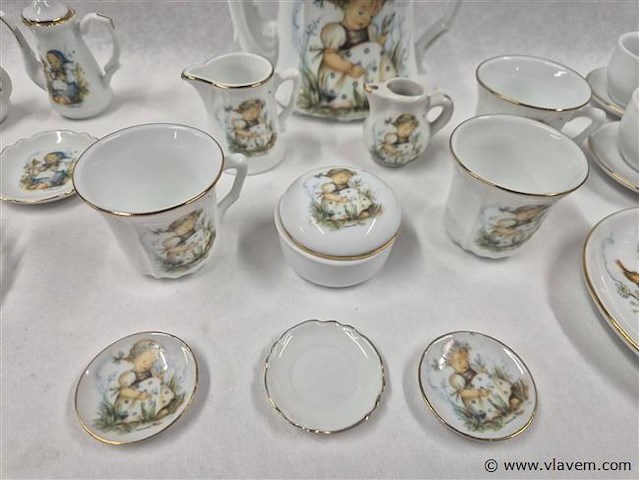 Serviesgoed - afbeelding 4 van  9