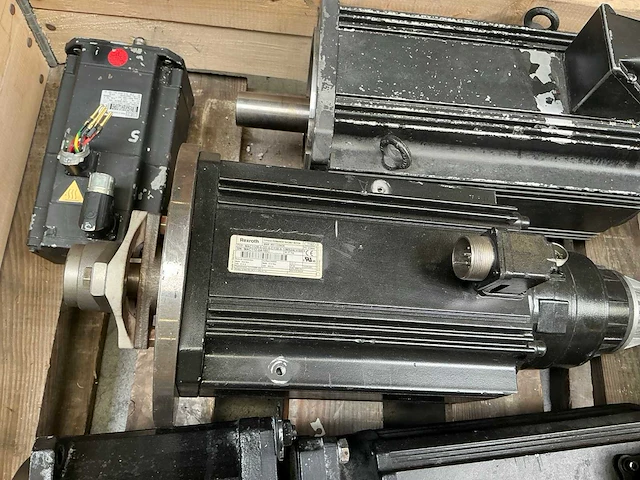 Servomotor (7x) - afbeelding 8 van  9
