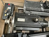 Servomotor (7x) - afbeelding 8 van  9