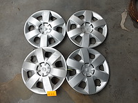 Set 16 inch renault wieldoppen - afbeelding 1 van  5
