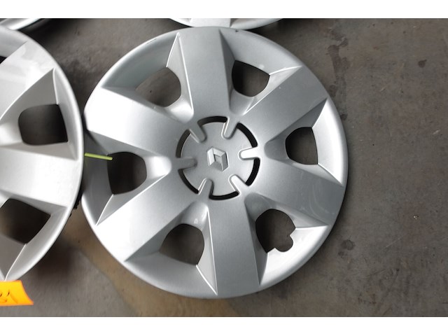 Set 16 inch renault wieldoppen - afbeelding 3 van  5