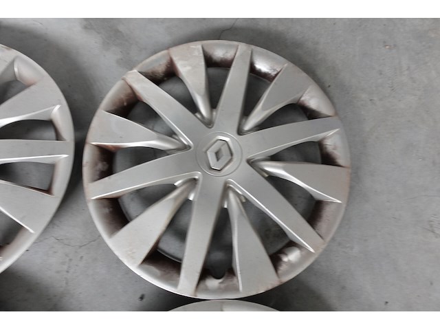 Set 16 inch renault wieldoppen - afbeelding 4 van  5