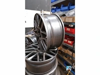 Set aluminium wielen - afbeelding 2 van  10