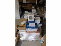 Set badkamerventilatoren met transformatoren - afbeelding 1 van  9
