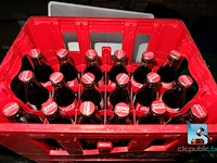 Set bakken met drankjes en afval - afbeelding 2 van  7