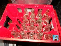 Set bakken met drankjes en afval - afbeelding 4 van  7