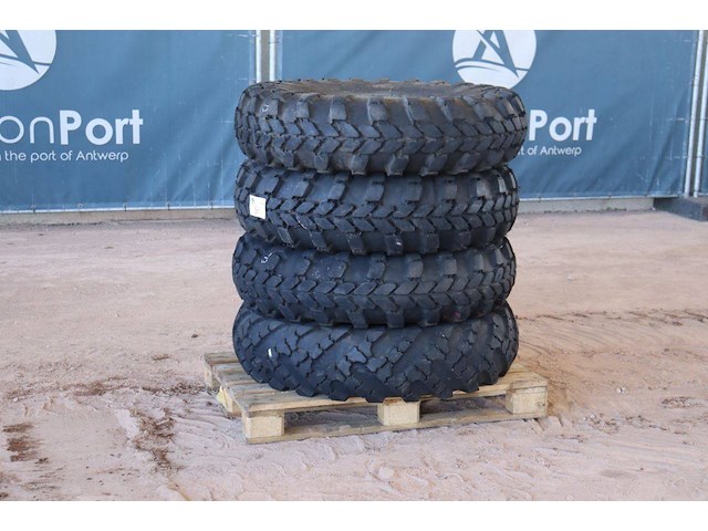 Set banden 340-457 - afbeelding 1 van  1