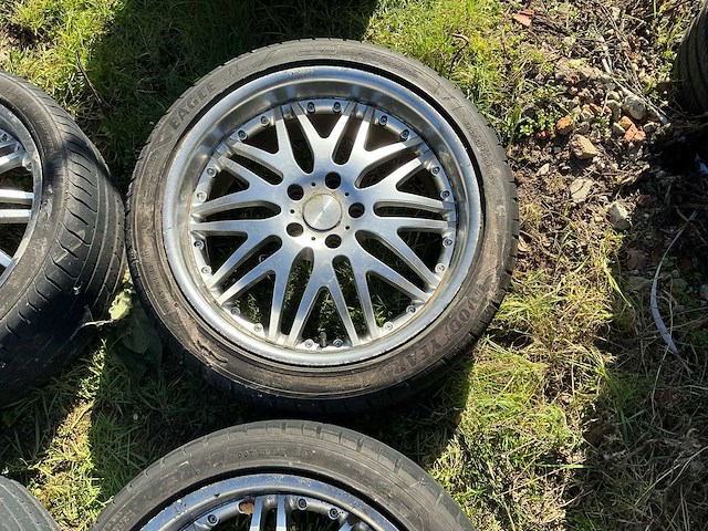 Set banden met velg velg - afbeelding 1 van  7