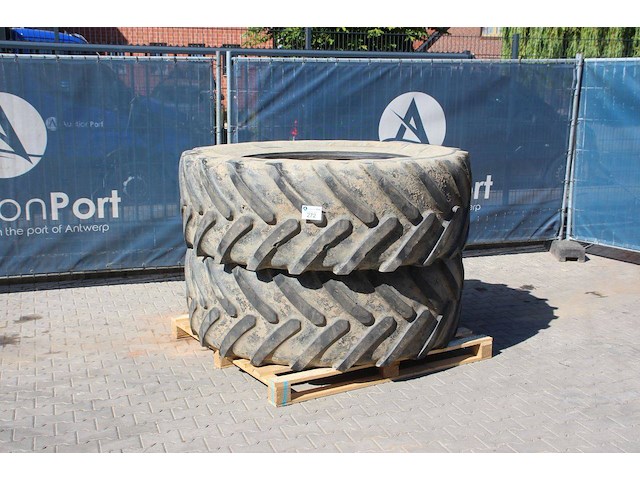 Set banden michelin multibib 650/65r42 - afbeelding 1 van  1