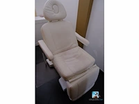 Set bestaande uit een elektrische fauteuil en een lage kast - afbeelding 4 van  11
