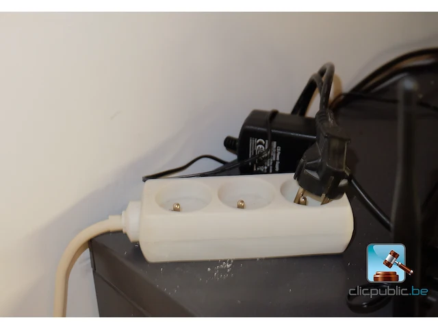 Set bestaande uit een televisie en een recorder - afbeelding 6 van  7