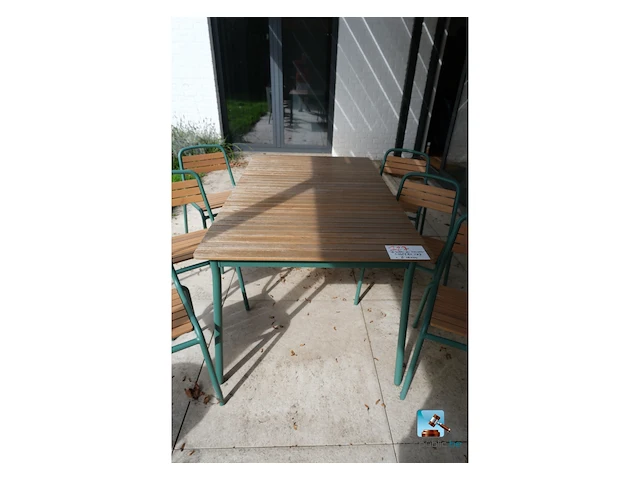 Set bestaande uit een terrastafel en stoelen - afbeelding 2 van  5