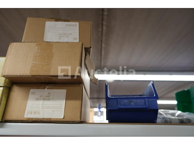 Set bevestigingen en verschillende schroeven - afbeelding 2 van  23