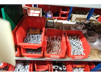 Set bevestigingen en verschillende schroeven - afbeelding 3 van  23