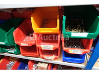 Set bevestigingen en verschillende schroeven - afbeelding 7 van  23