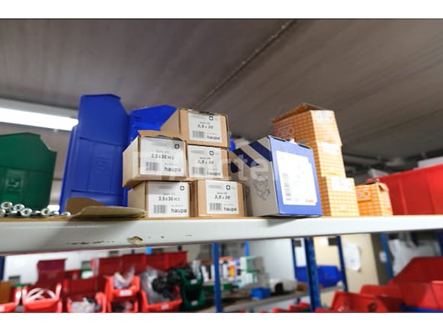 Set bevestigingen en verschillende schroeven - afbeelding 14 van  23