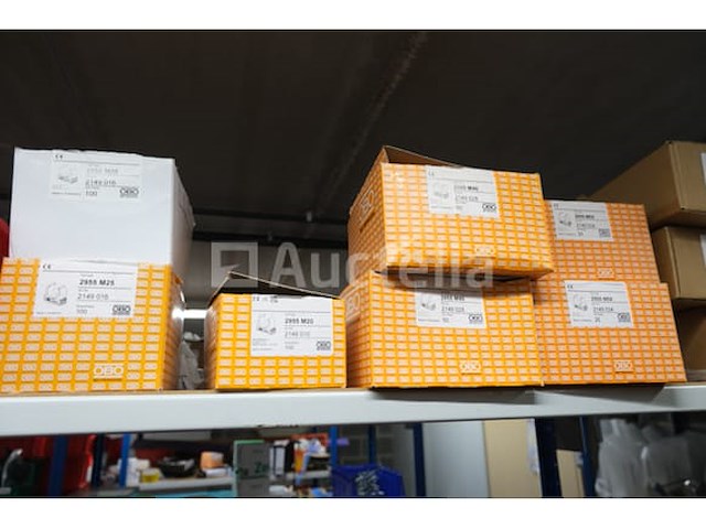 Set bevestigingen en verschillende schroeven - afbeelding 16 van  23