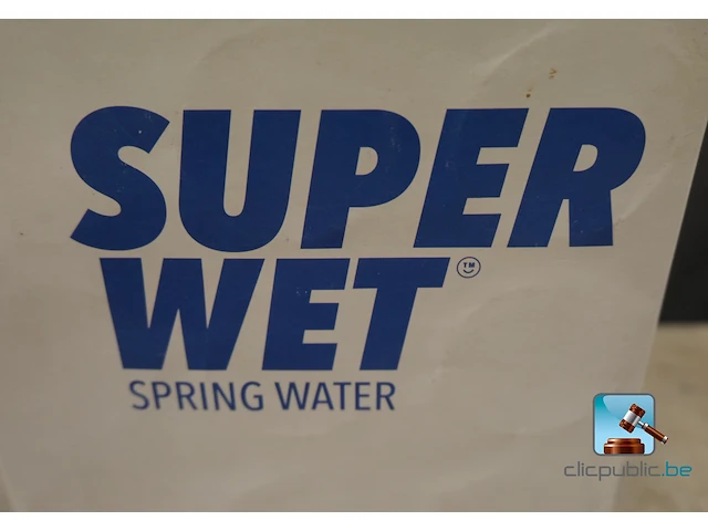 Set blikjes water - afbeelding 4 van  6