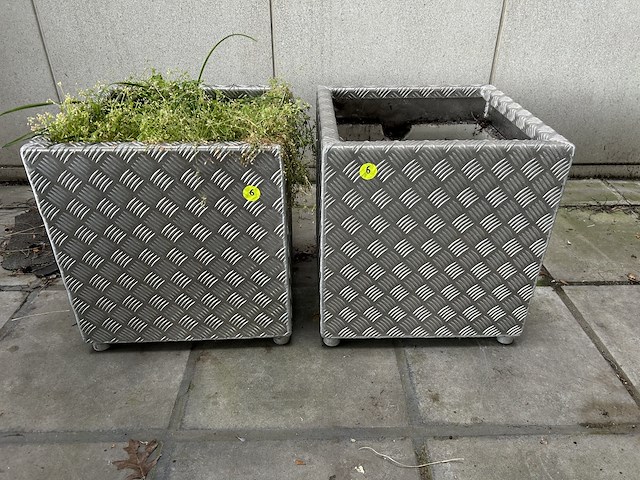 Set bloembakken (2st) 50cm x 50cm x 52cm - afbeelding 1 van  1