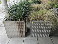 Set bloembakken (2st) 70cm x 70cm x 70cm - afbeelding 2 van  2