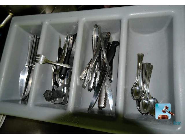 Set borden en keukengerei - afbeelding 3 van  22
