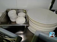 Set borden en keukengerei - afbeelding 4 van  22