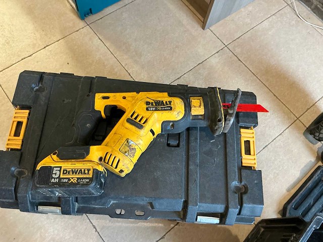 Set dewalt accu gereedschappen met steekwagen - afbeelding 9 van  27