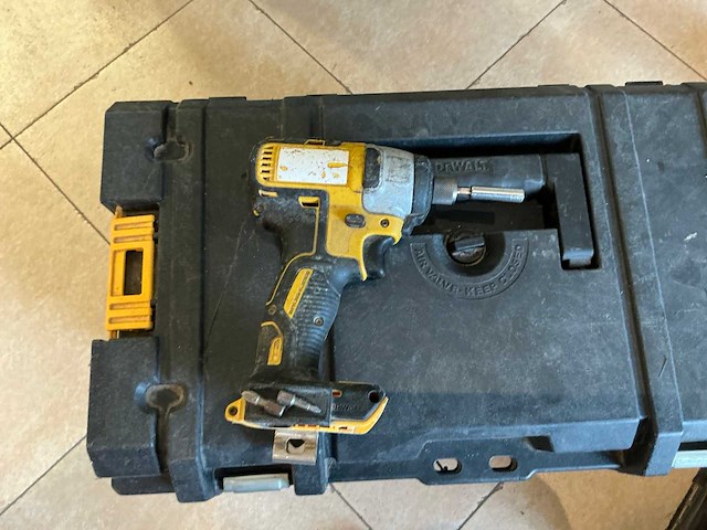 Set dewalt accu gereedschappen met steekwagen - afbeelding 16 van  27