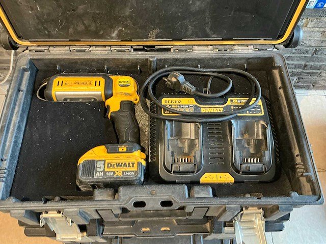 Set dewalt accu gereedschappen met steekwagen - afbeelding 21 van  27