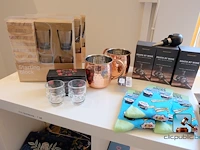 Set displays met inhoud - afbeelding 2 van  24