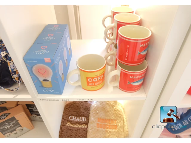 Set displays met inhoud - afbeelding 4 van  24