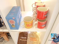 Set displays met inhoud - afbeelding 4 van  24