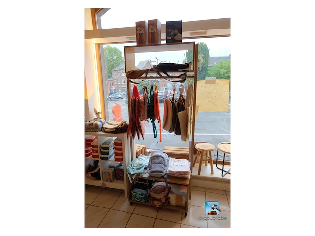 Set displays met inhoud - afbeelding 11 van  24