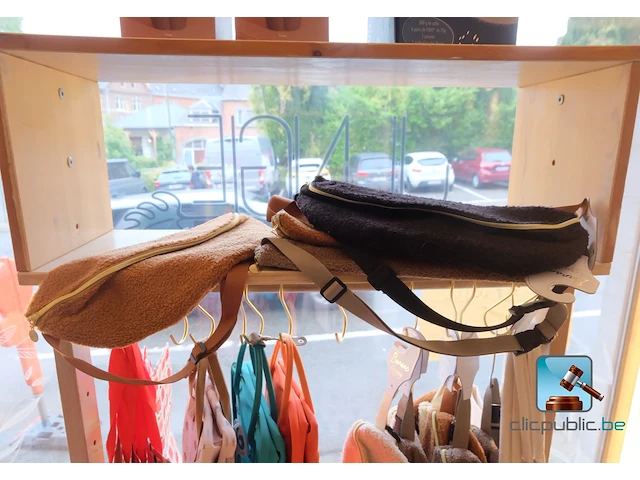 Set displays met inhoud - afbeelding 14 van  24