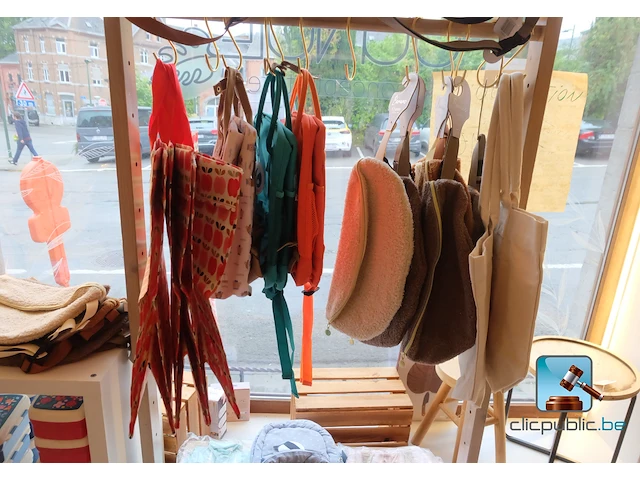 Set displays met inhoud - afbeelding 15 van  24