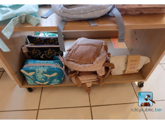 Set displays met inhoud - afbeelding 17 van  24