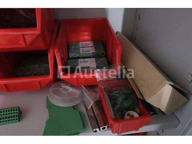 Set diverse elektrische apparatuur - afbeelding 5 van  19