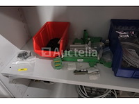 Set diverse elektrische apparatuur - afbeelding 11 van  19